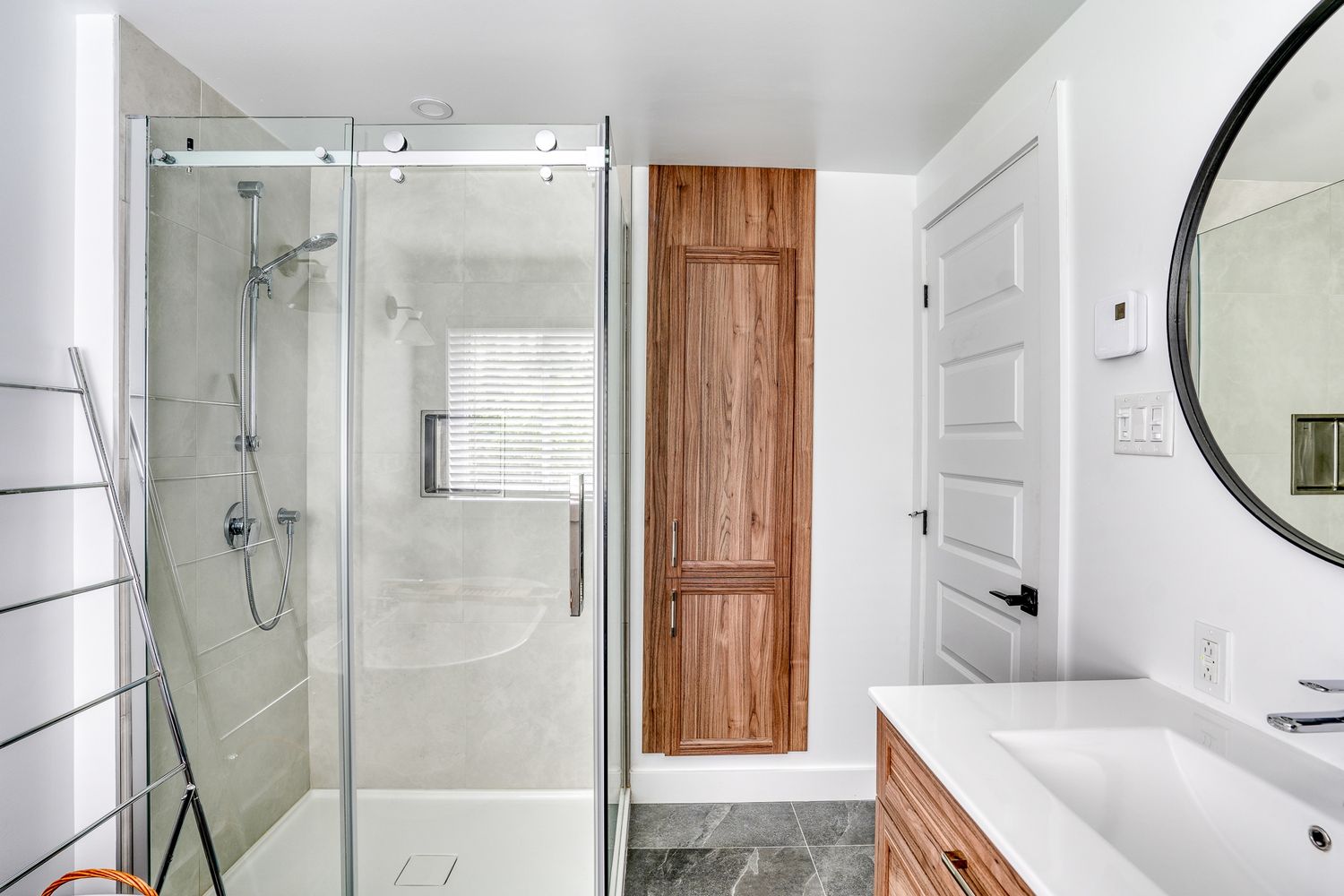 Salle de bain d'un projet de Agrandissements de maison près de Joliette (Lanaudière) de Construction Youri Durand inc.