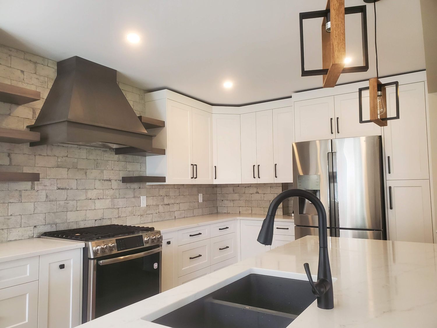 Cuisine d'un projet de Cuisines près de Kitchener - Cambridge - Guelph de Russo Home Renovations