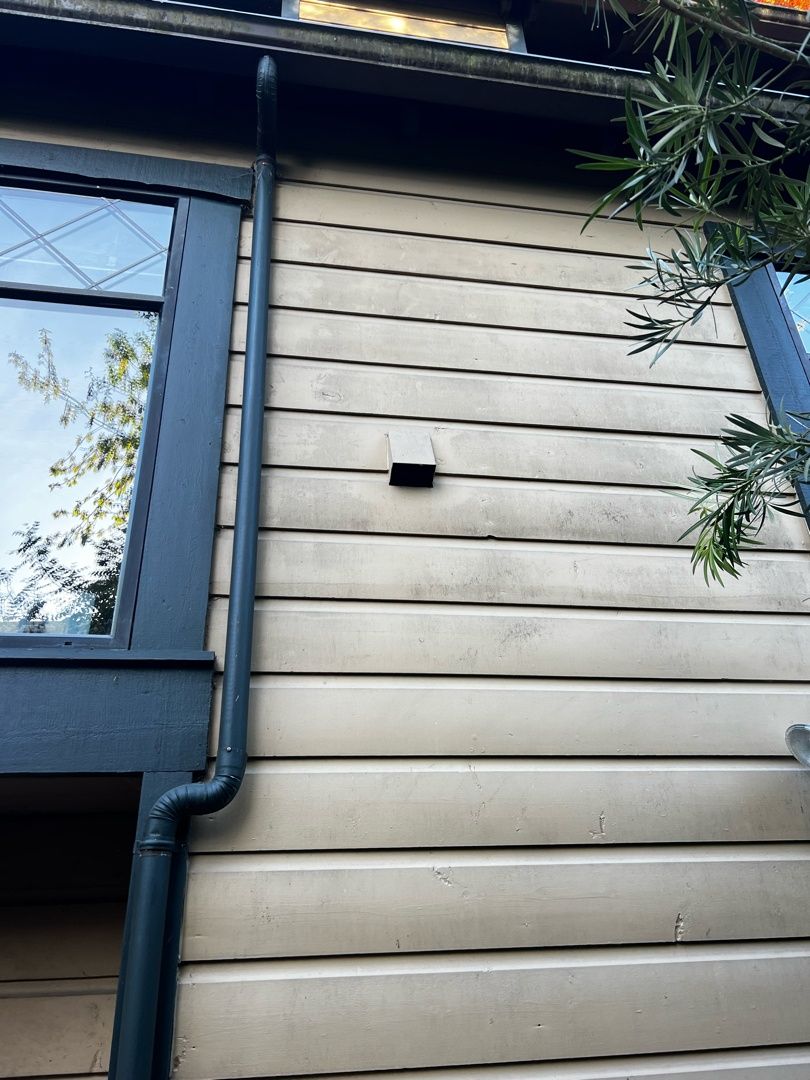 Finition extérieur d'un projet de Unités d'habitation accessoires (UHA) près de Vancouver (Région du Grand Vancouver) de Freeflo Home Services