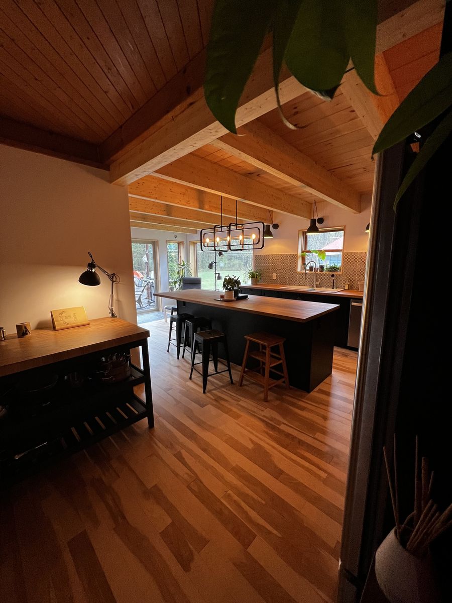 Kitchen from a Home extensions project near Saguenay - Lac-Saint-Jean by Le Mur Porteur | Coopérative de travail