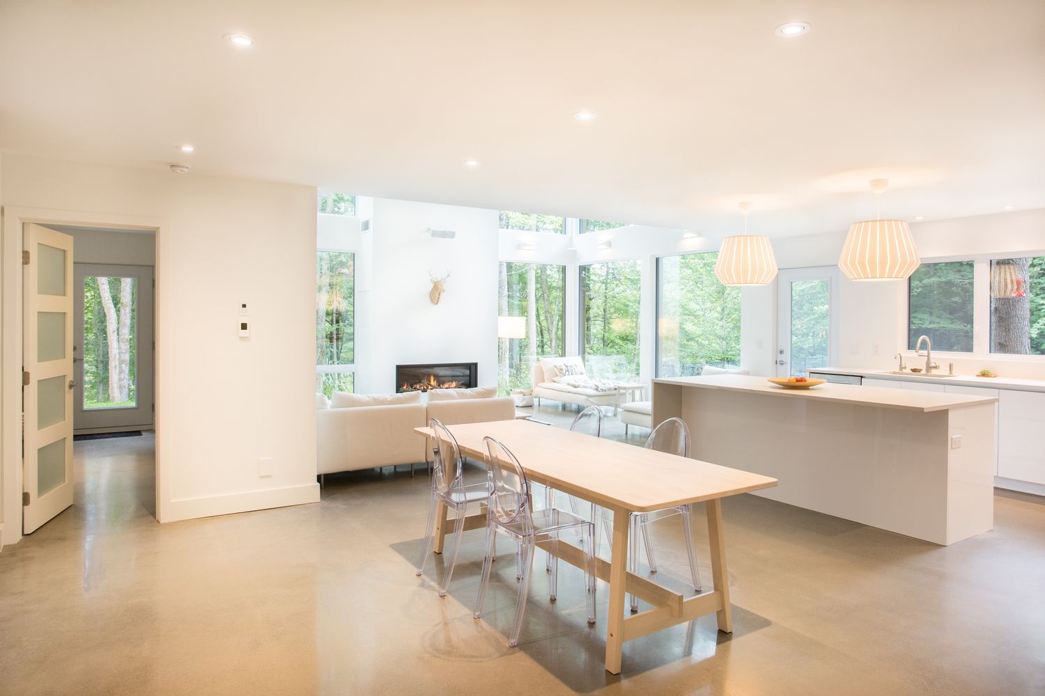 Pantry from a Single family homes project near Sherbrooke (Estrie) by UrbanEco Construction