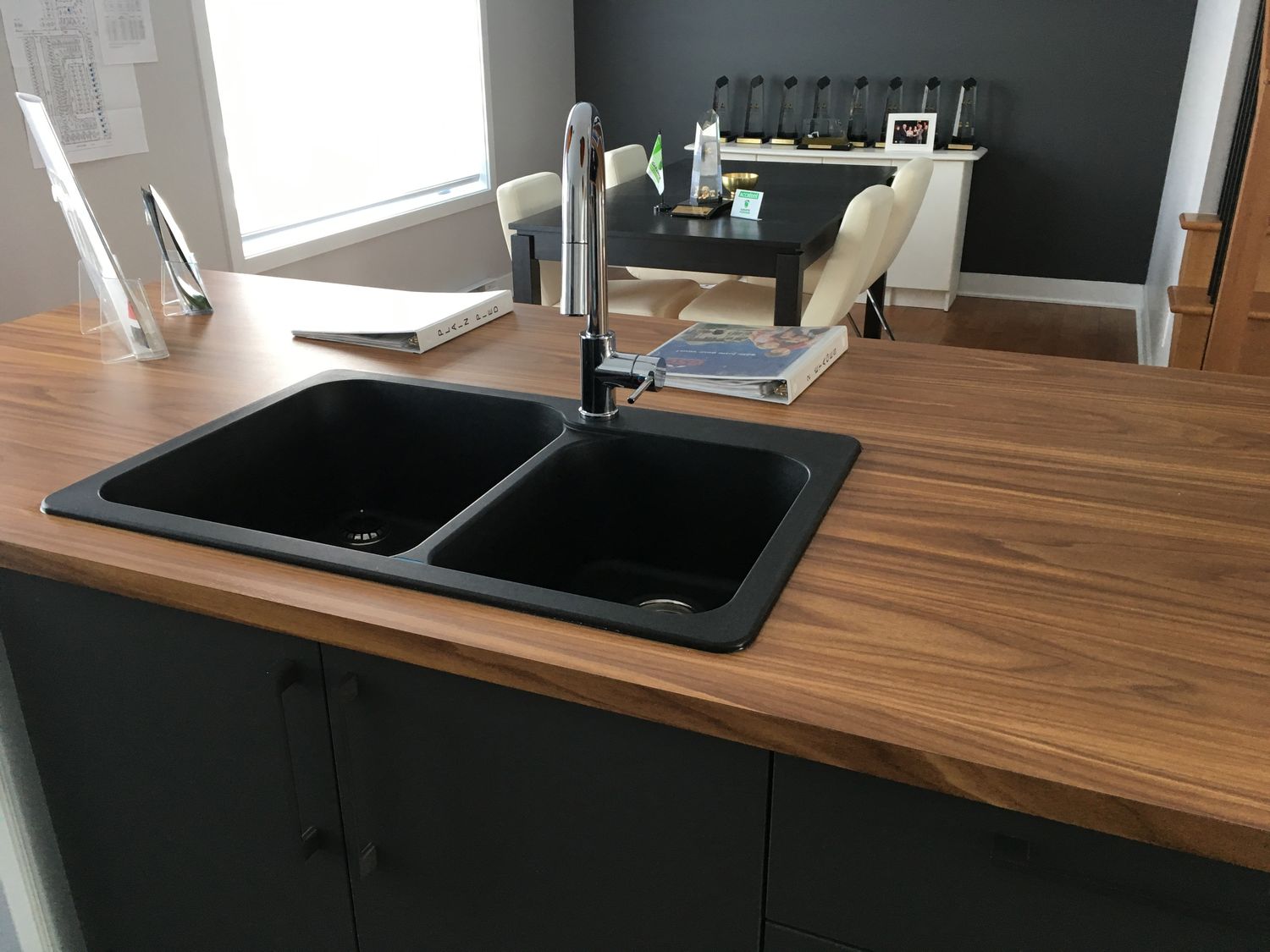Cocina de un proyecto de tipo Viviendas unifamiliares cerca de Granby - Bromont - Cowansville por GAÉTAN SIROIS CONSTRUCTION INC