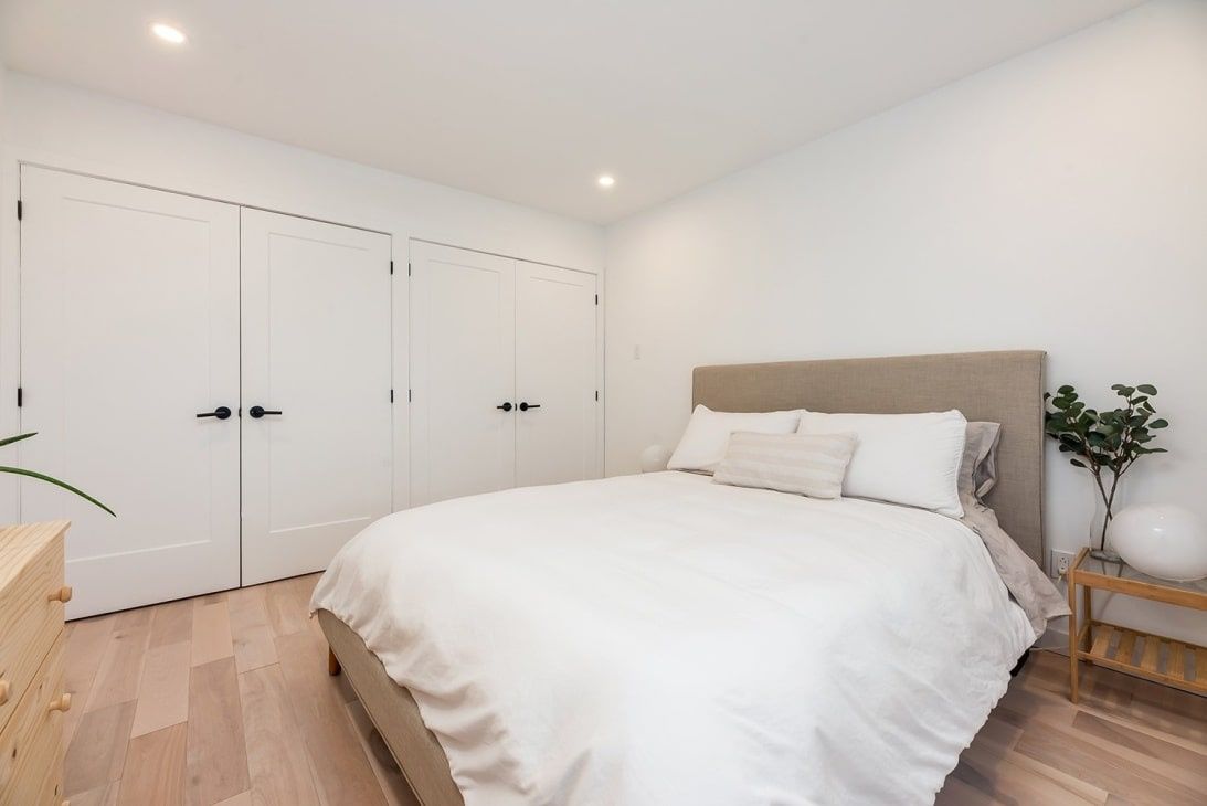 Bedroom from a Single family homes project near Montreal (Greater Montreal) by psb