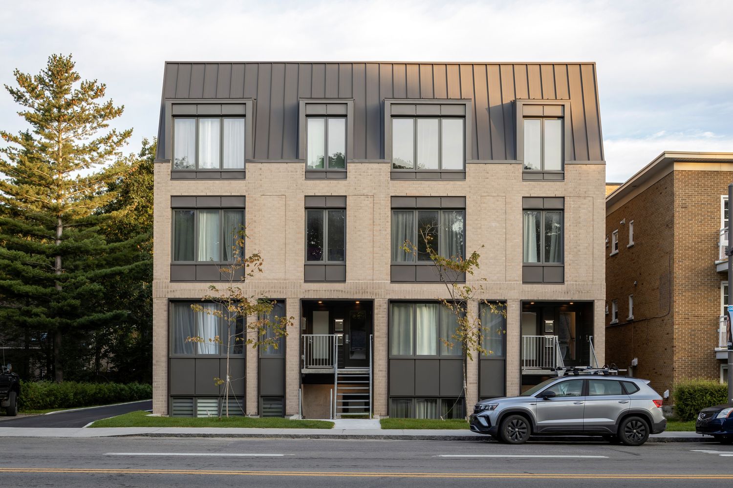 House Exterior from a Condos, apartments project near Quebec City - Levis by Quinzhee Architecture