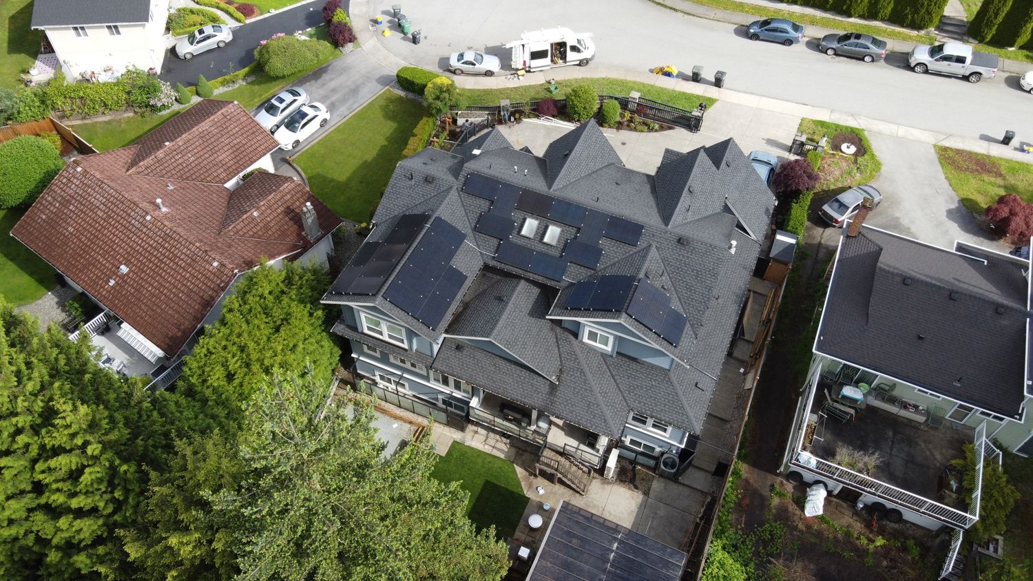  from a Photovoltaic Solar Panels project near Vancouver (Greater Vancouver) by Ready Solar Inc.