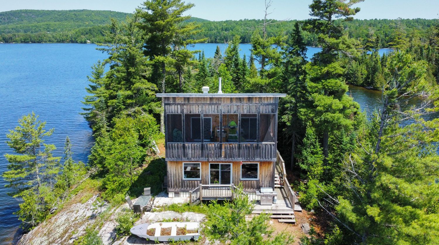 Backyard from a Single family homes project near Gatineau (Outaouais) by Toundra construction