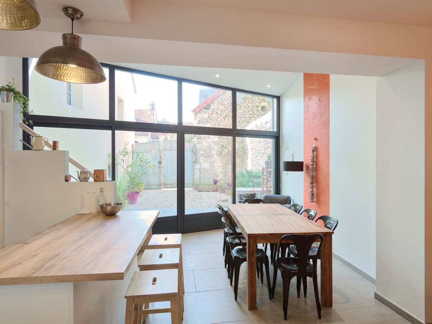 Dining Room from a Single family homes project near Saône-et-Loire (71) by Naos Atelier d’Architecture