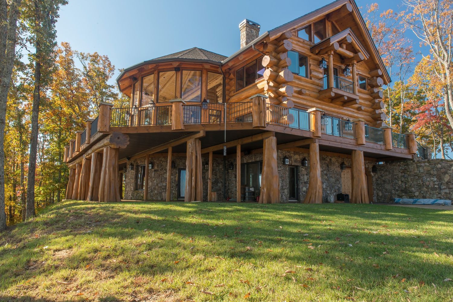  from a Single family homes project near Montreal (Greater Montreal) by Westlogs Handcrafted Log Homes
