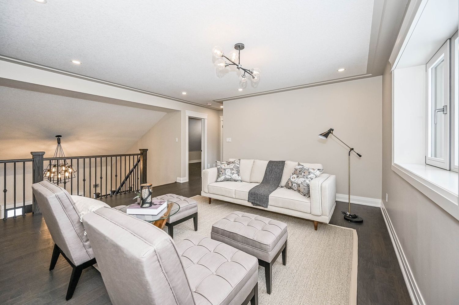 Salon d'un projet de Maisons unifamiliales près de Kitchener - Cambridge - Guelph de Quantum Passivhaus