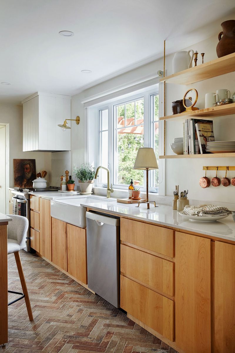 Kitchen from a Single family homes project near Montreal (Greater Montreal) by AUB&CO Intérieurs