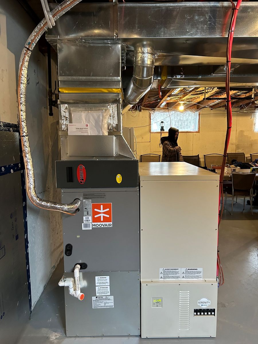 Instalaciones mecánicas de un proyecto de tipo Calefaccion con almacenamiento térmico cerca de Montreal (Gran Montreal) por PCP Ventilation