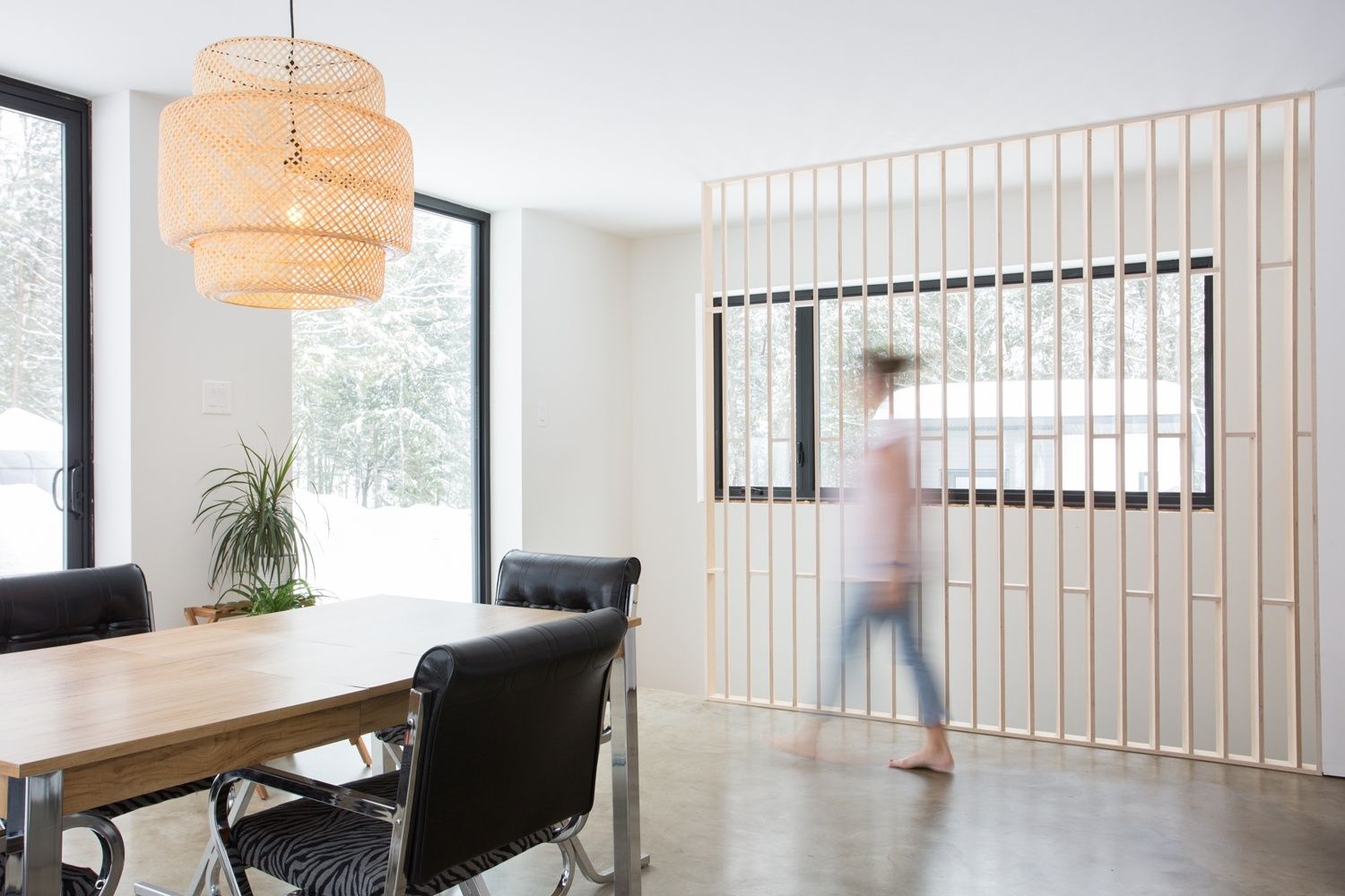 Dining Room from a Single family homes project near Sherbrooke (Estrie) by UrbanEco Construction