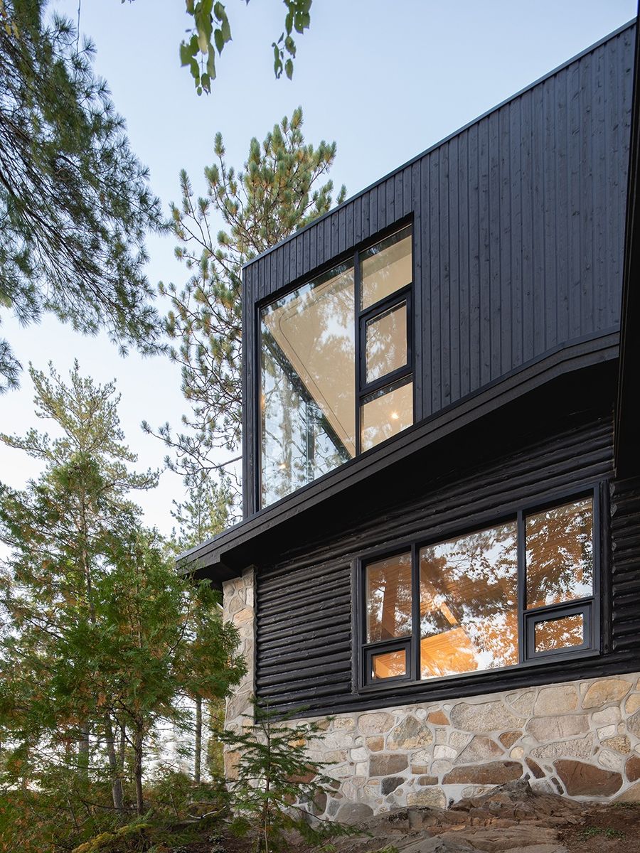 Acabado exterior de un proyecto de tipo Ampliaciones del hogar cerca de Montreal (Gran Montreal) por Paul Bernier Architecte