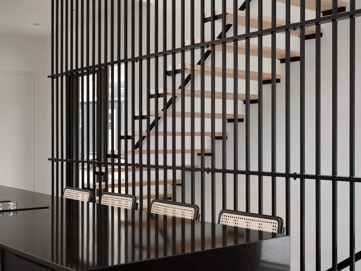 Escaleras de un proyecto de tipo Viviendas unifamiliares cerca de Saint-Jérôme (Laurentides) por Toka Constructions