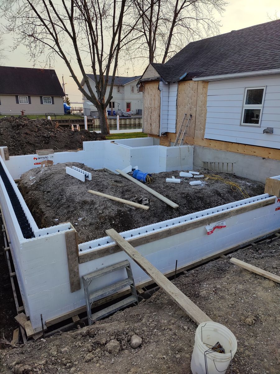 Garage & Shed from a Garages project near Windsor by Windsor ICF