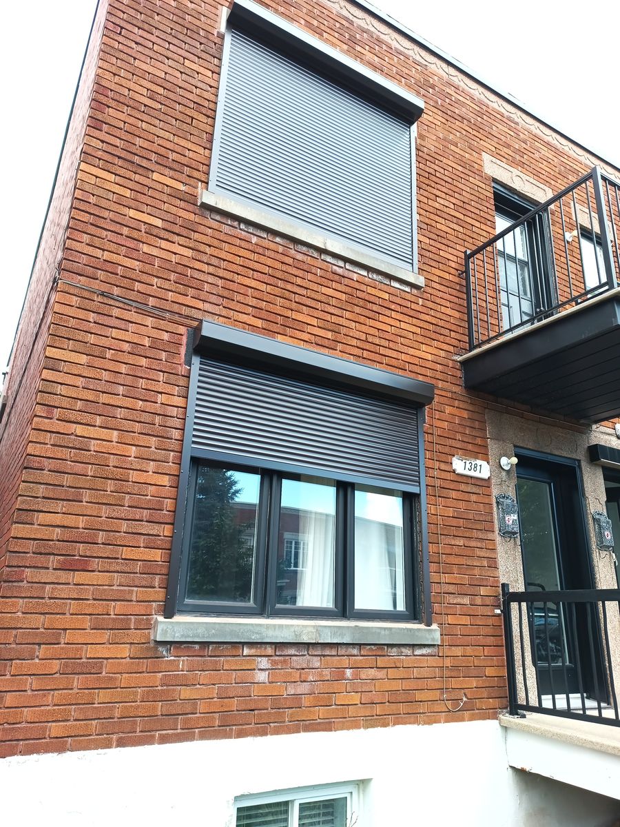 Couloir d'un projet de Bâtiments multi-résidentiels et tours d'habitations près de Montréal/Laval/Longueuil (Grand Montréal) de ALVIA