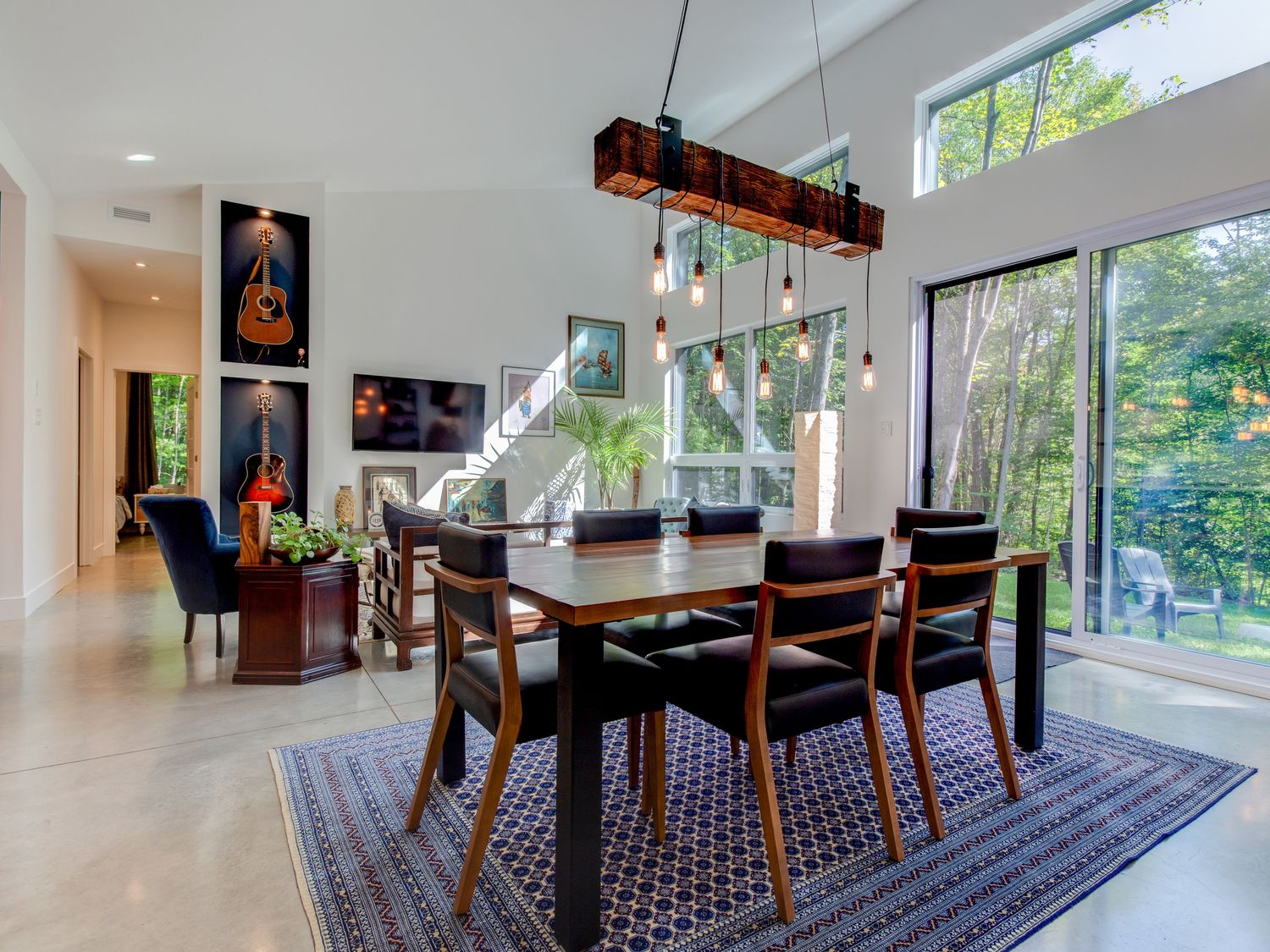 Dining Room from a Single family homes project near Saint-Jerome (Laurentides) by Belvedair