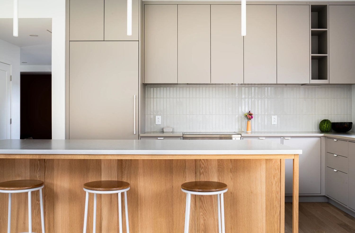 Kitchen from a Single family homes project near Saint-Jerome (Laurentides) by Sarrazin Construction