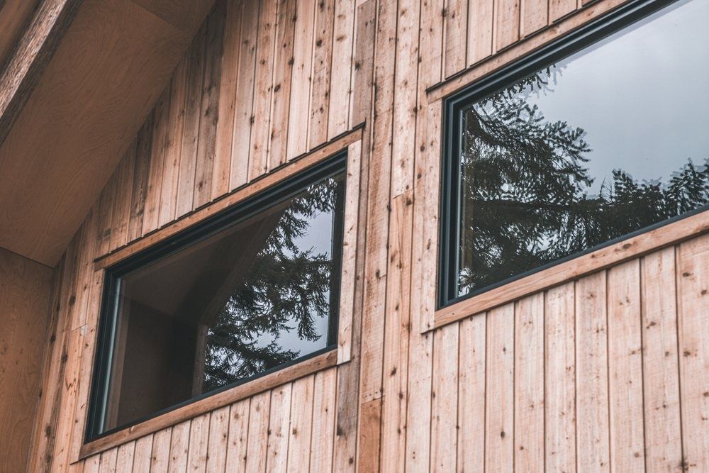 Acabado exterior de un proyecto de tipo Casas Prefabricadas y modulares cerca de Victoria por Blend Projects