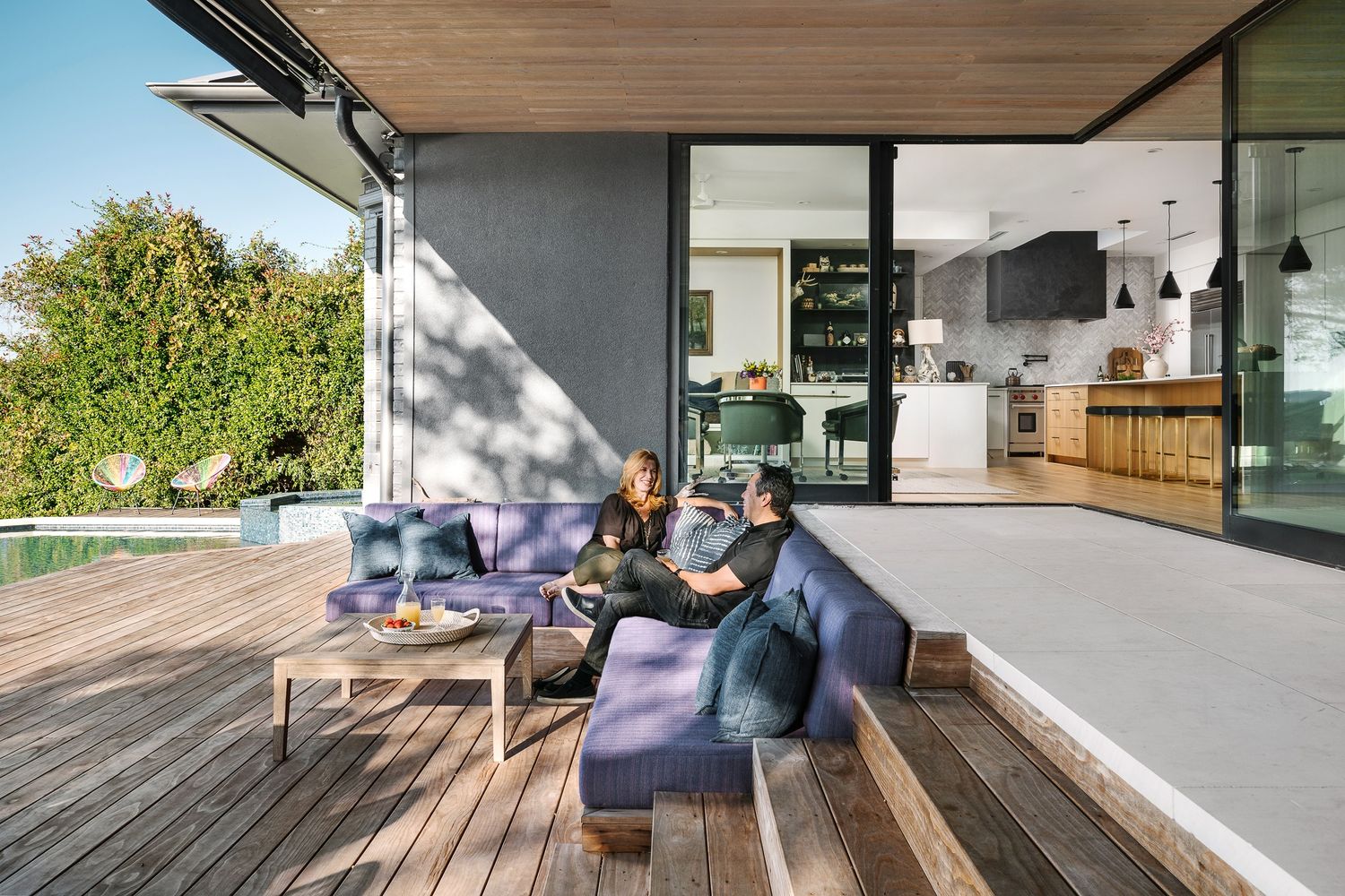 Terrasse et balcon d'un projet de Maisons unifamiliales près de Austin de Clark Richardson Architects