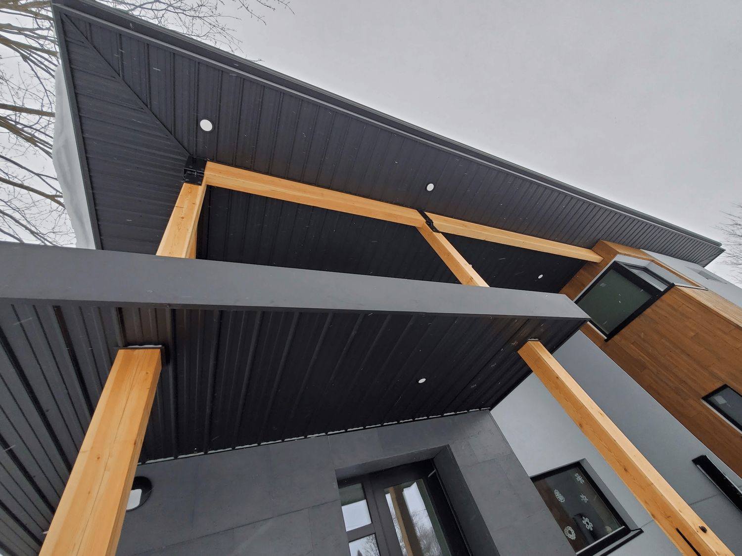 Exterior Finishes from a Single family homes project near Kitchener - Cambridge - Guelph by Just Working Construction Inc.