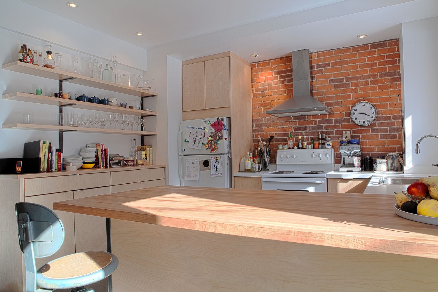 Kitchen from a Kitchens project near Montreal (Greater Montreal) by À l' Aube - Design Studio & Kitchen Specialist