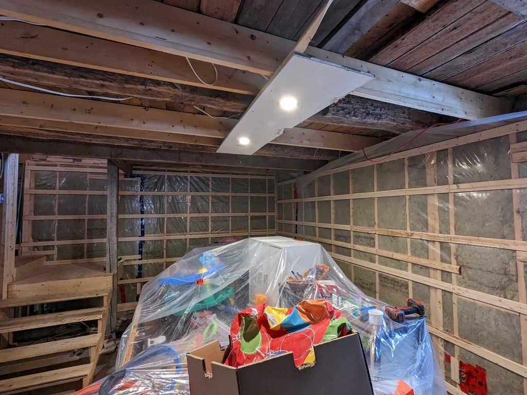 House Construction Interiors from a Single family homes project near Rimouski (Bas-Saint-Laurent) by La Couverte Construction Communautaire