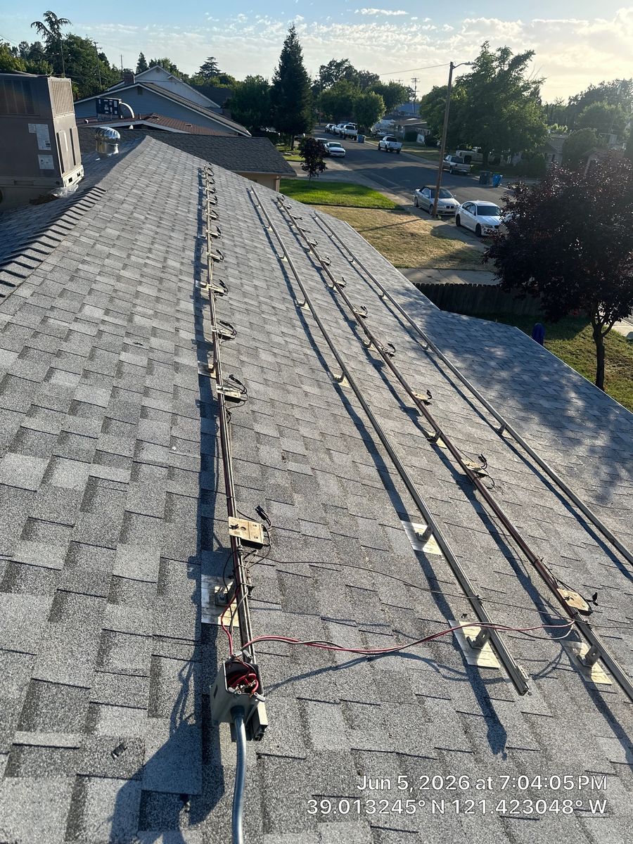  from a Photovoltaic Solar Panels project near Sacramento by L J Heating & Air Conditioning Inc