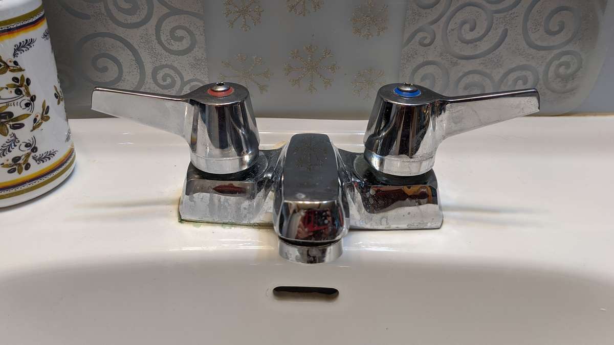 An older style leaking faucet is easy enough to repair