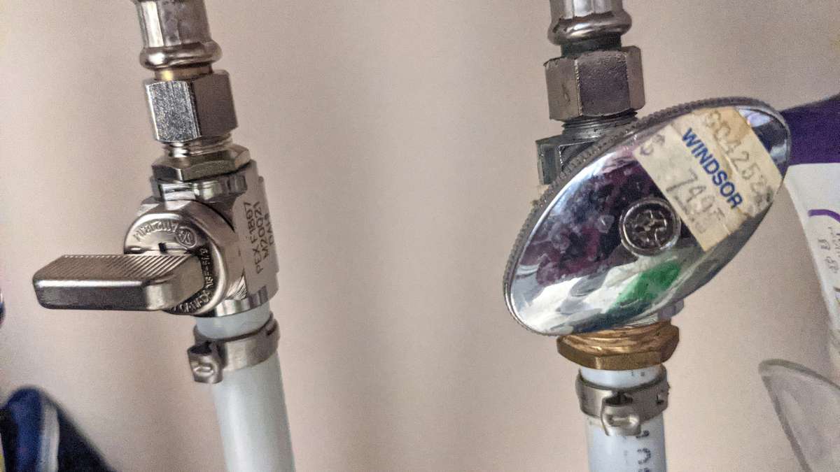 Before attempting to repair a leaking faucet, turn off the water supply underneath using these taps