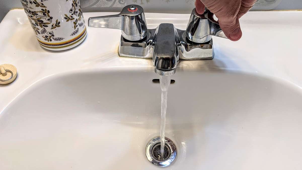 Test for leaks and drips from your newly renovated faucet - there should hopefully be none !