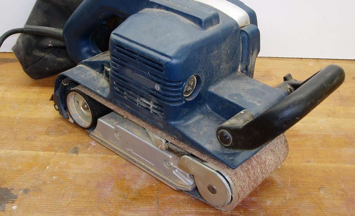 Belt sanders are ideal for finishing the edges on a large hardwood floor refinishing project