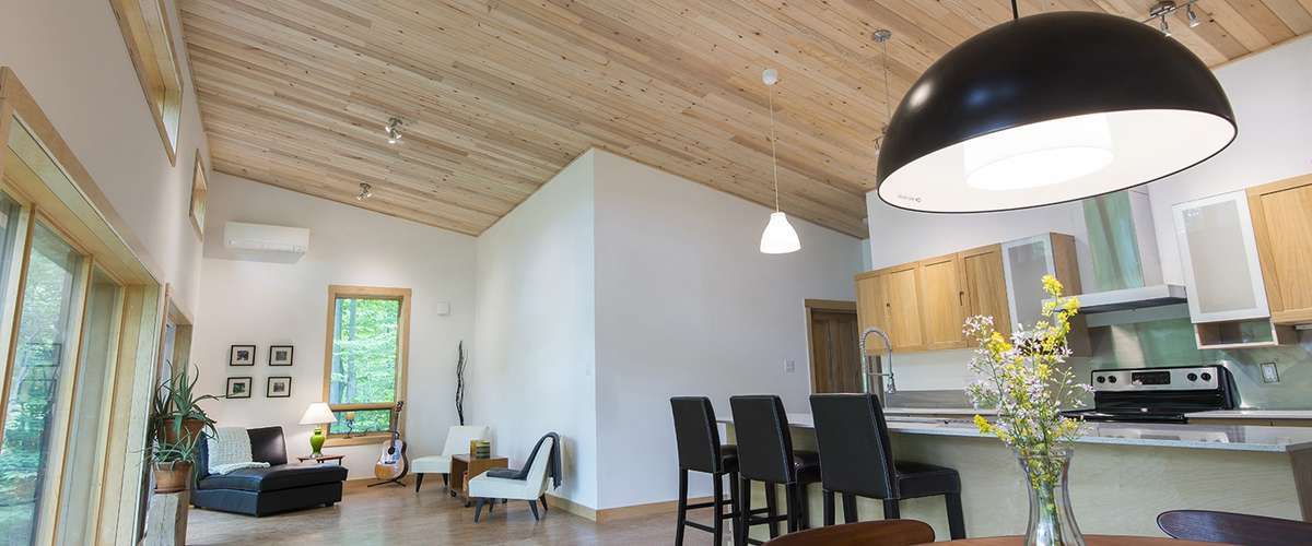 A relatively affordable mini split heat pump works great in the cold climate of Quebec in the Ecohome test home