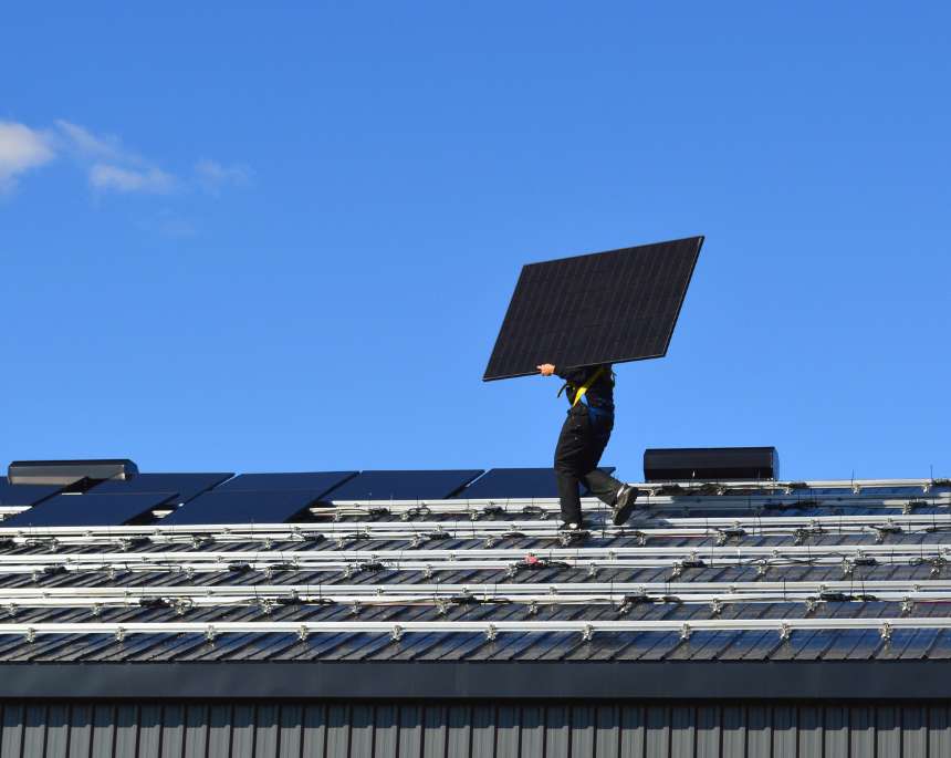 rooftop solar installation in Ontario